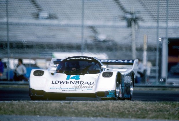 Porsche 962 ( Al Holbert, Derek Bell and Al Unser, Jr.) winner of the Daytona 24H1986
