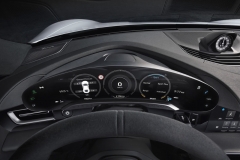 10-New-in-the-Taycan-the-free-standing-curved-instrument-cluster-as-the-highest-point-on-the-dashboard 10-New-in-the-Taycan-the-free-standing-curved-instrument-cluster-as-the-highest-point-on-the-dashboard