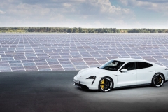17-World-premiere-of-the-new-Porsche-Taycan-in-Europe-2019 17-World-premiere-of-the-new-Porsche-Taycan-in-Europe-2019