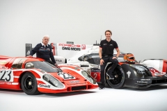 Hans-Herrmann-on-the-Porsche-917-KH-and-Timo-Bernhard-right-on-the-Porsche-919-Hybrid.-6