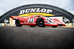 The-Porsche-917-KH-under-the-probably-best-known-arch-in-racing.-@Rémi-Dargegen-23