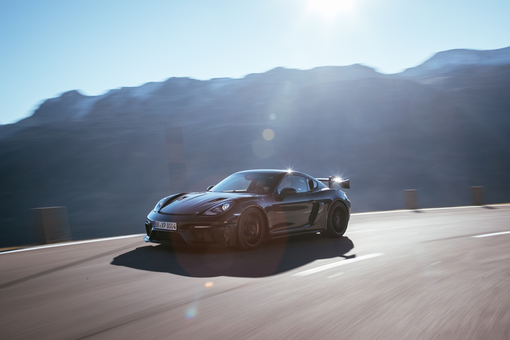 Porsche 718 Cayman GT4 RS (camouflaged)