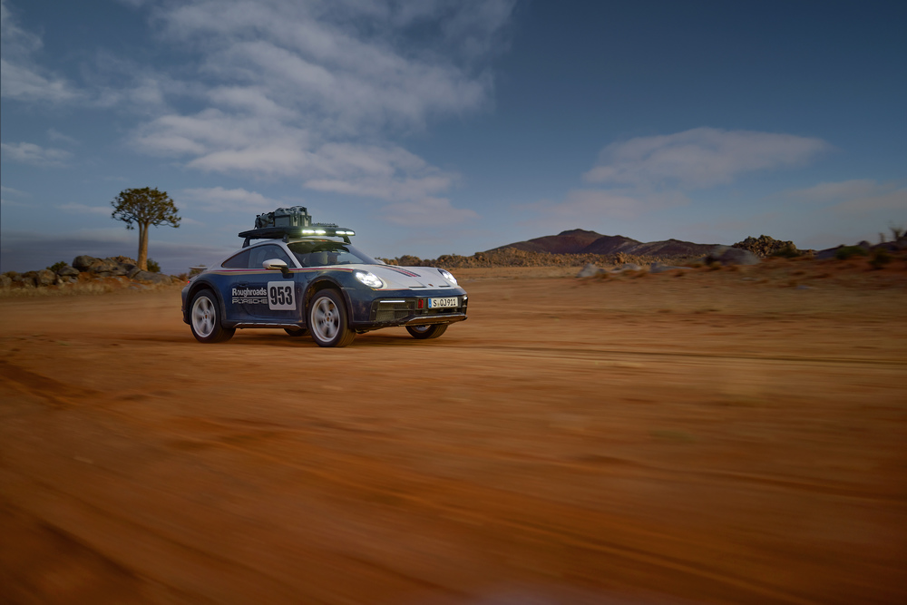 The-new-Porsche-911-Dakar-2