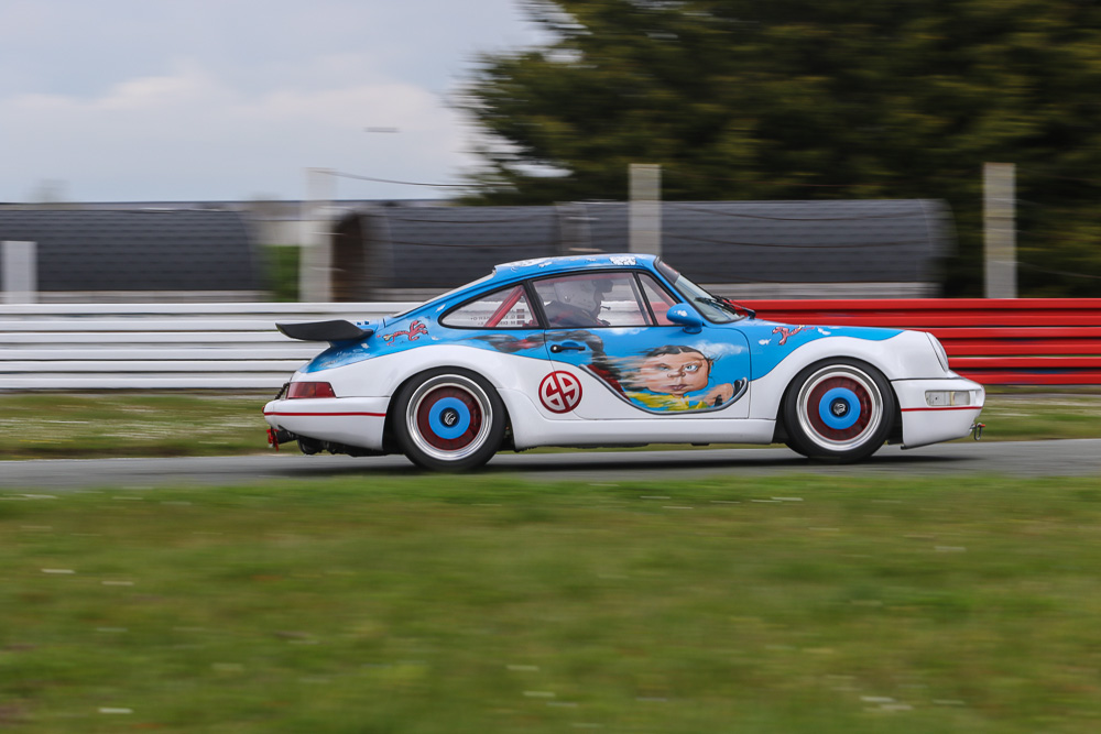 Greta-Thurnberg-Porsche-21