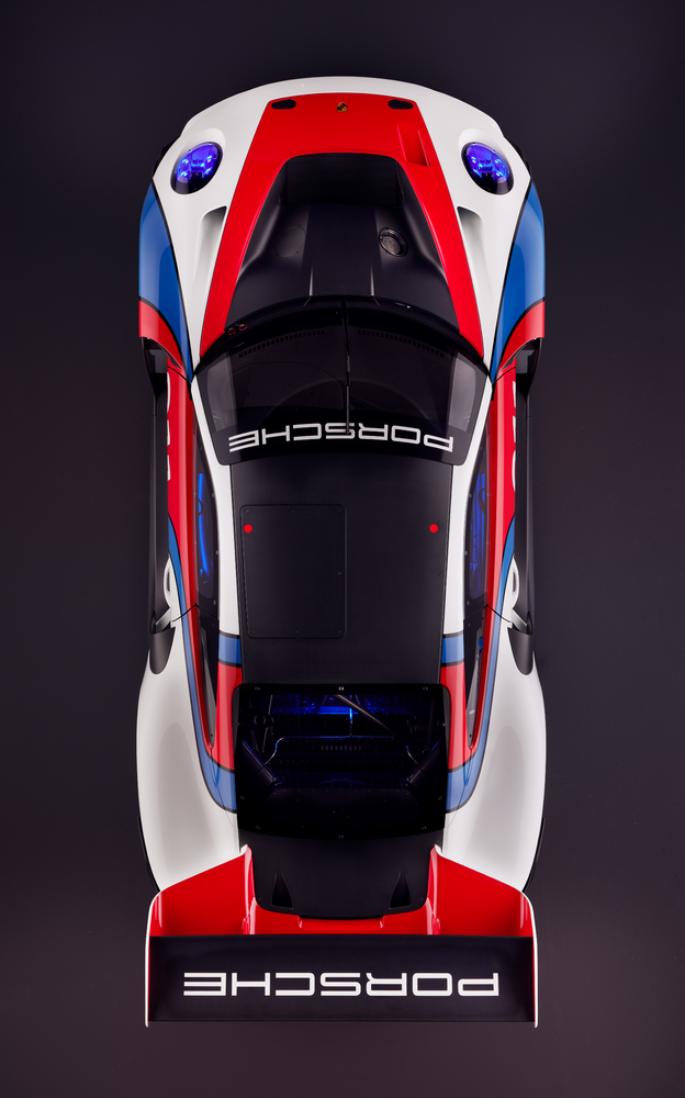 Porsche-911-GT3-R-rennsport-8