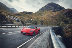 Porsche 718 Boxster T and Porsche 718 Cayman T