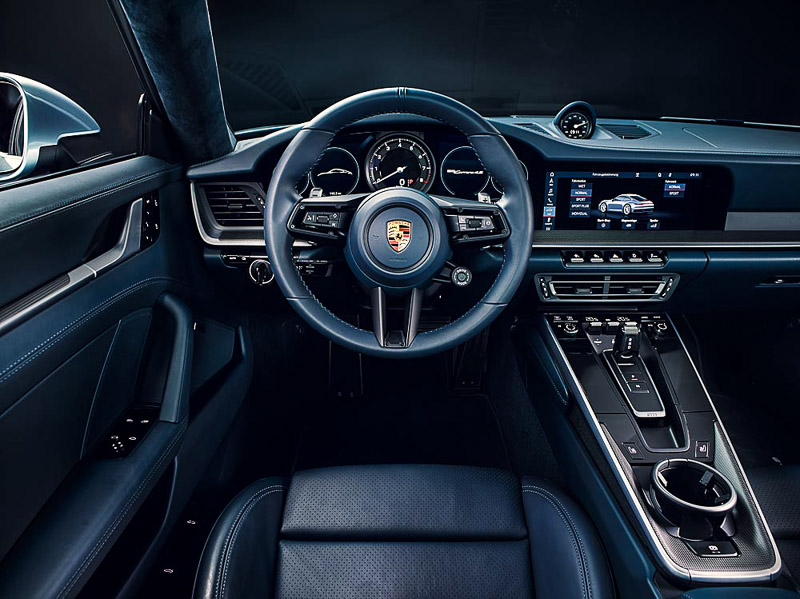 The new Porsche 911 Carrera 4S: Interior