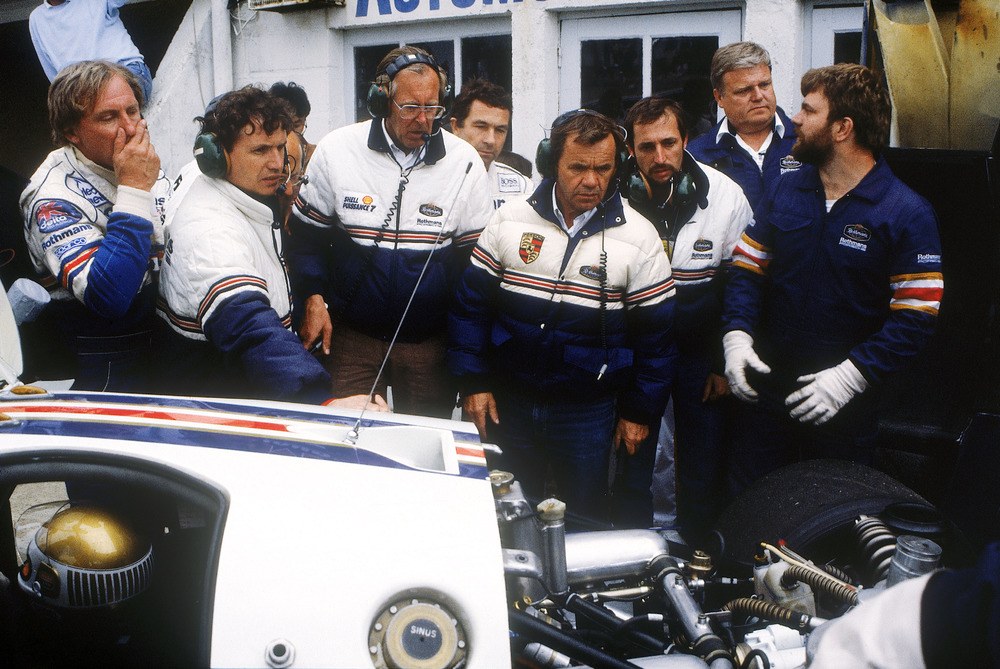 Le Mans 1986: from left to right: Vern Schuppan, Klaus Bischof, Peter Falk, Bob Wollek, Valentin Schäffer. Le-Mans-1986-from-left-to-right-Vern-Schuppan-Klaus-Bischof-Peter-Falk-Bob-Wollek-Valentin-Schäffer.